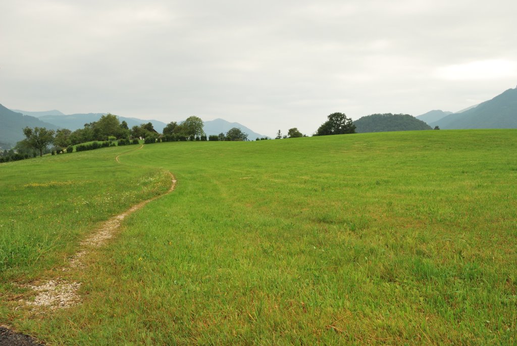 Walking path along the hill by Ianeh