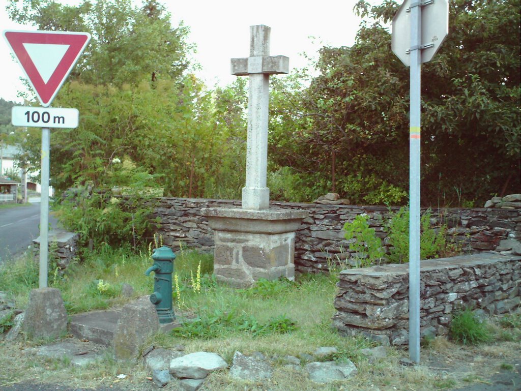 Croix et fontaine au pertuis by david ollagnon