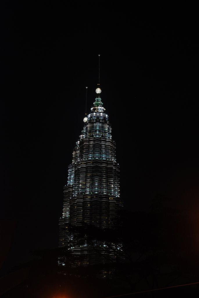 Petronas TT night view from Menara KL by Helena Milli