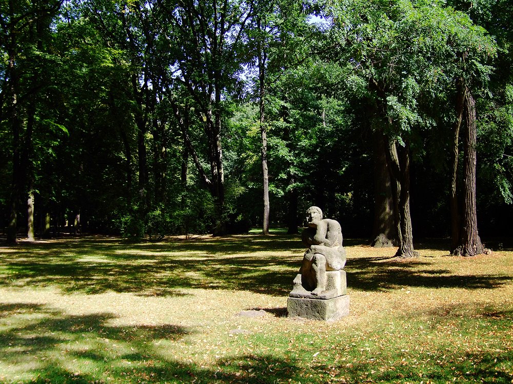 Skulptur im Park by www.fotograf1.npage.de