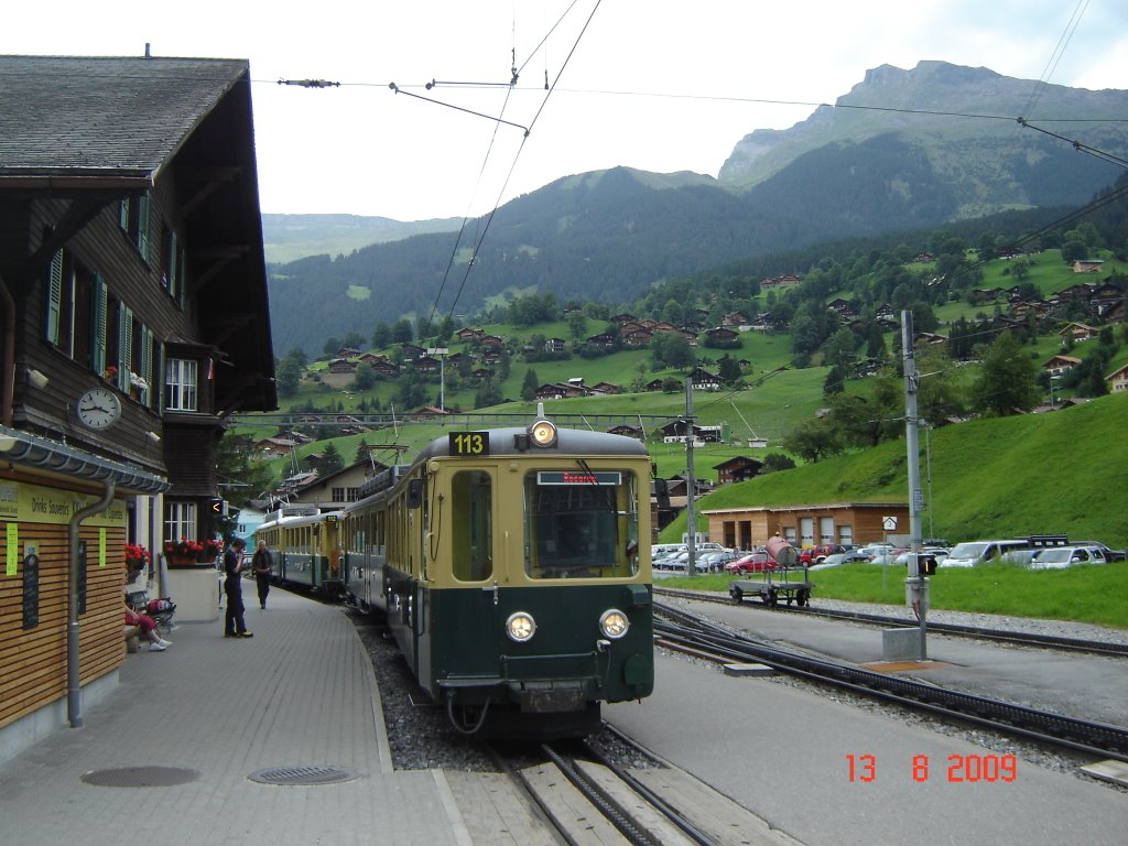 Bahnhof Grindelwald-Grund Schweiz by mattoni6653