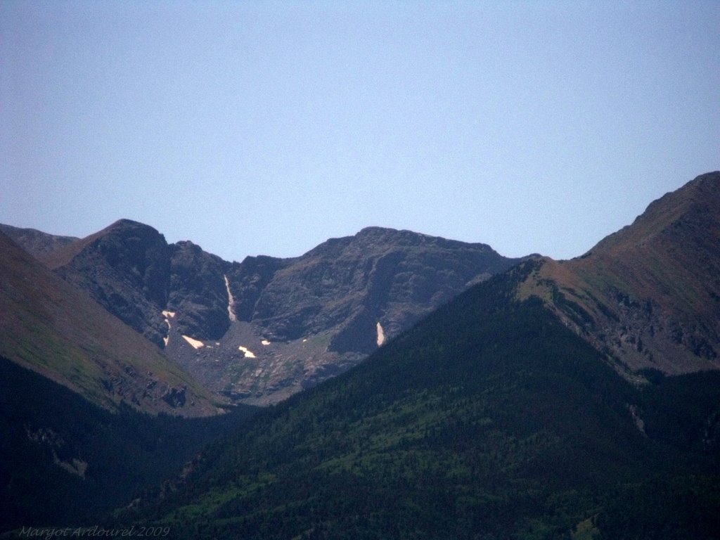 Snow on the mountain by mardrl