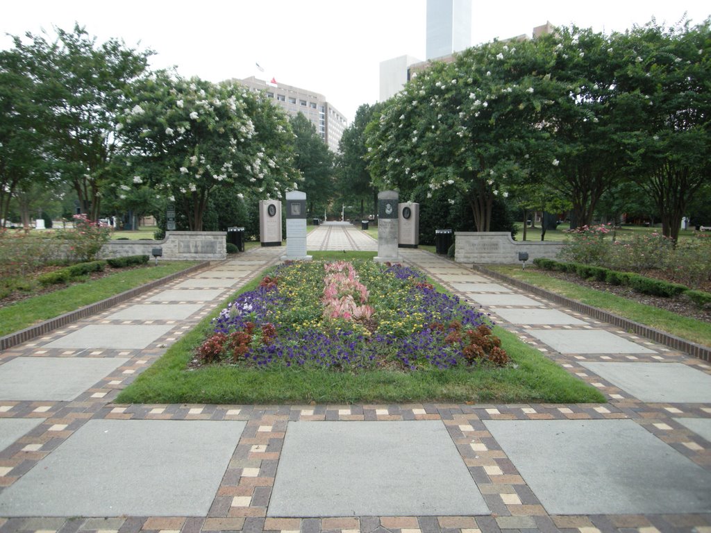 Ingram Park, Birmingham, AL by Alex Peykov