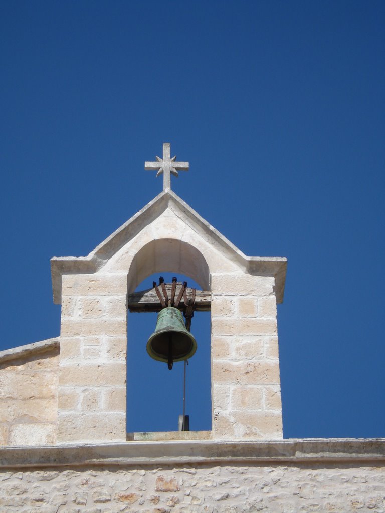 Cisternino church by SimoneE