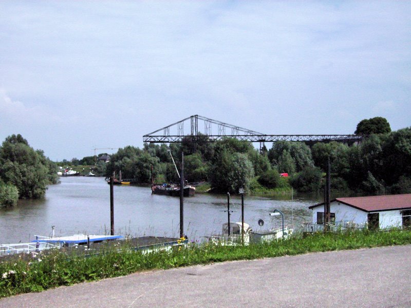 Waalbandijk Scheepswerf 1 by Brouns