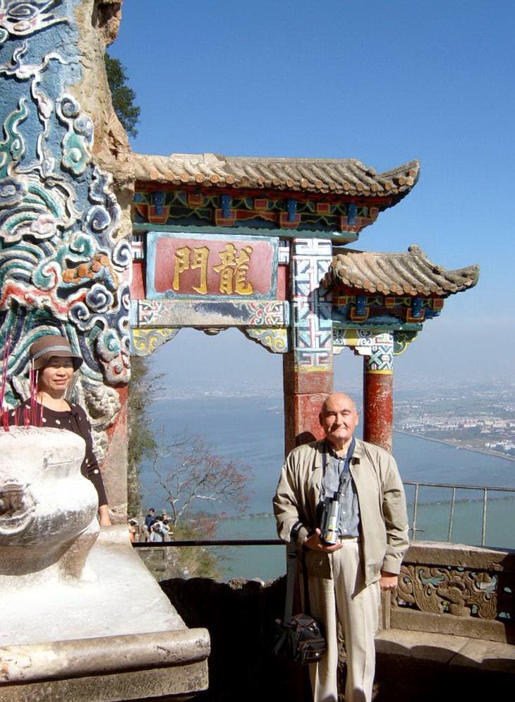 The Gate of Long Life, Western Hills, Kunming, China by Péter Kesselyák