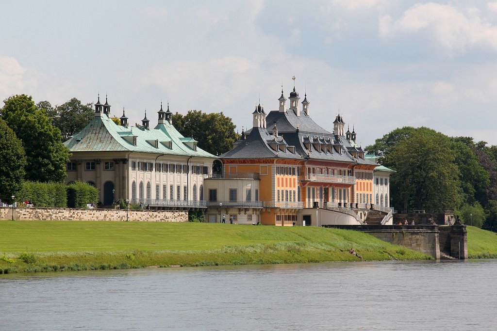 Schloß Pillnitz - Wasserpalais by Olaf Herrig