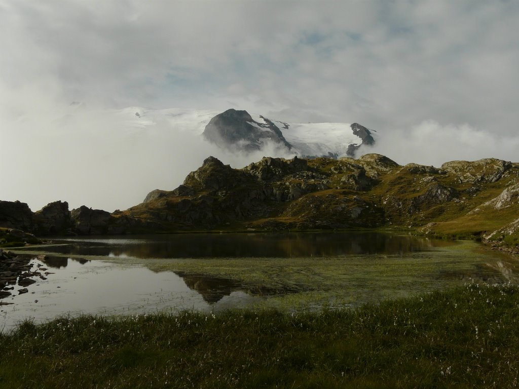 La venue du soleil by Rudy Pické