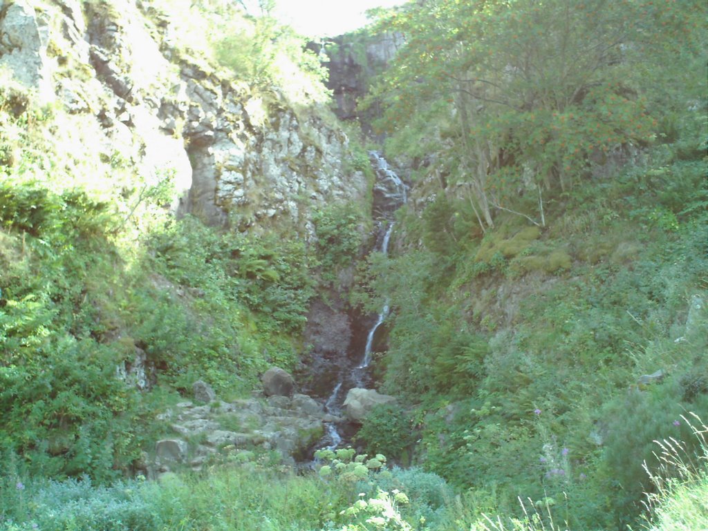 Cascade du ravin du salin by david ollagnon