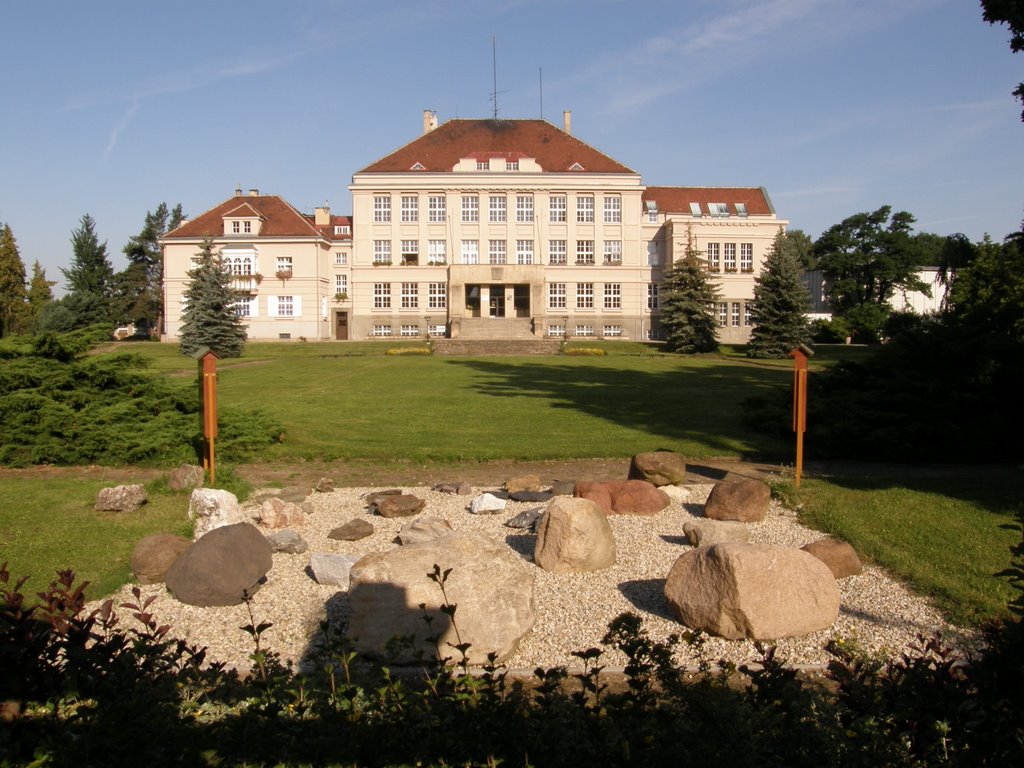 Střední zemědělská škola (Secondary agricultural school), Opava, Czech Republic by MAPP HUDRANS