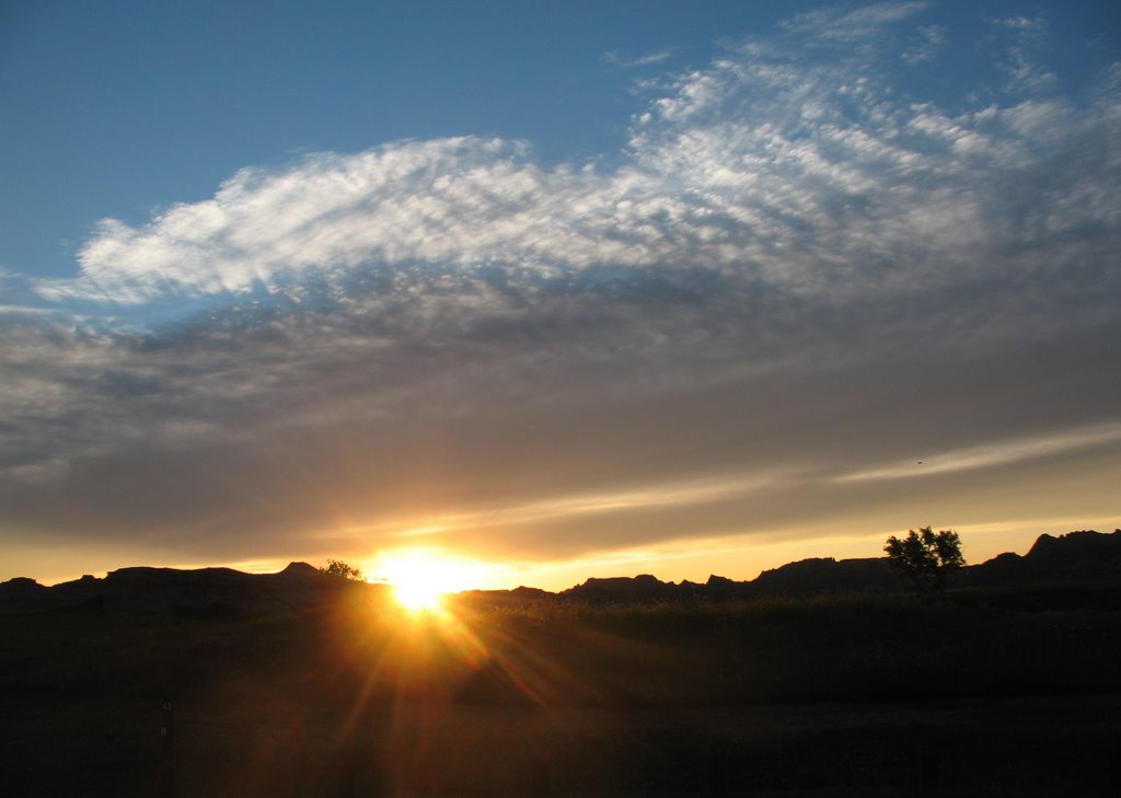 Badlands sunset by sacoo