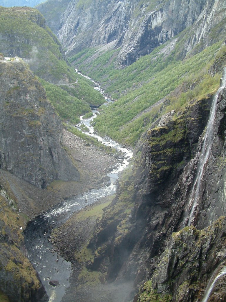 Blick vom Vöringsfossen by finepix-hwi