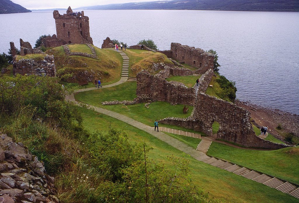 Urqhart Castle, Loch Ness, agosto 1994 by Marco Ferrari