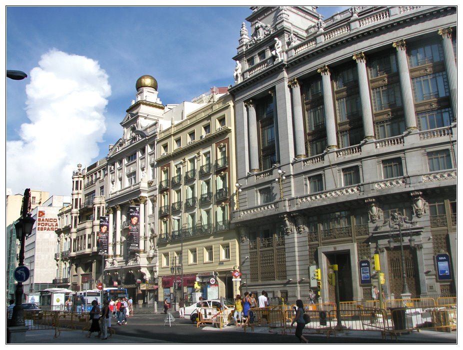 Calle de Alcalá by André Barragon