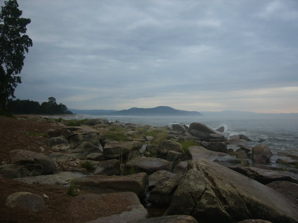 Байкал, пос. Гремячинск, август 2009 (Baikal, Gremyachinsk, August 2009) by Дмитрий Кривоспицкий