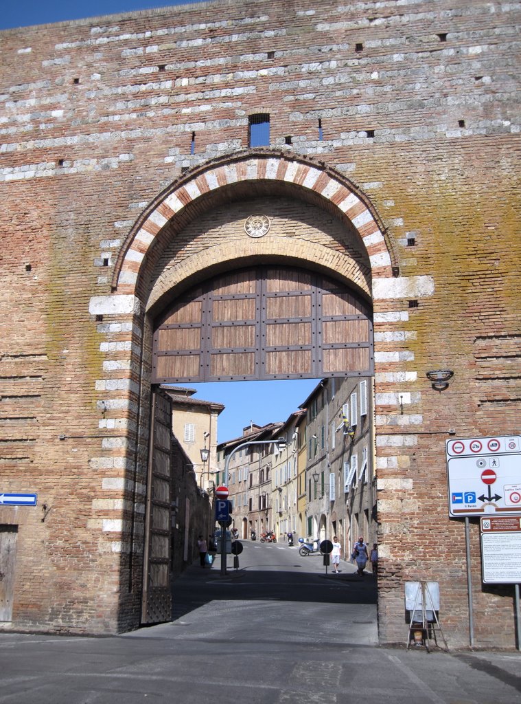 Siena Gate by trukdotcom