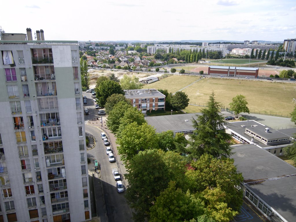 Vue du toit au 4 rue des Lilas - 35 mètres by IODURE  2049