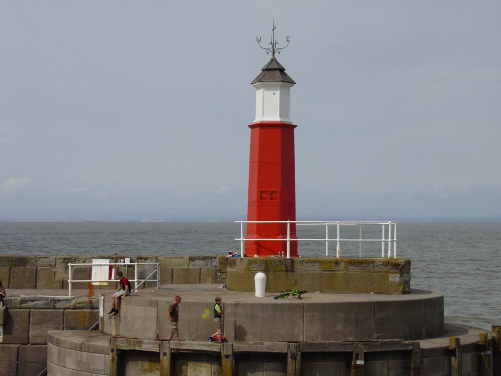 Watchet Lighthouse by TheJokerfromGermany