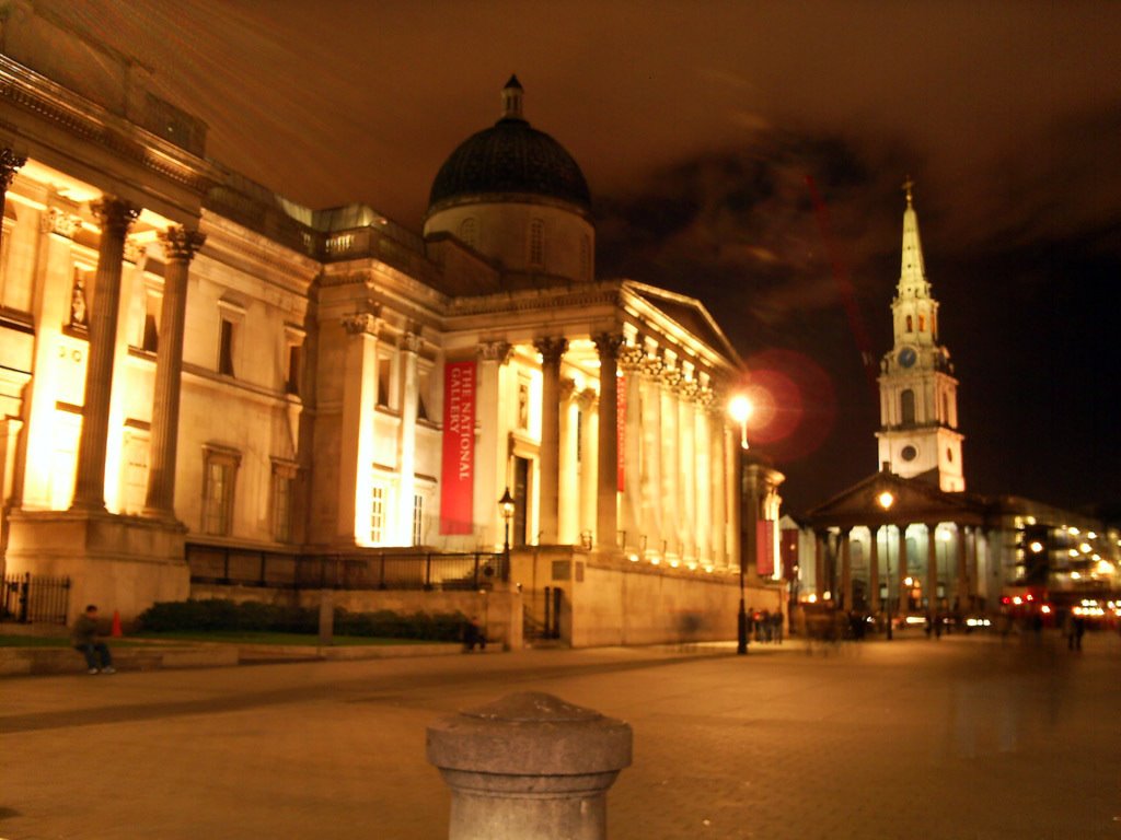 Trafalgar Square Night 2 by CTPAHHbIu