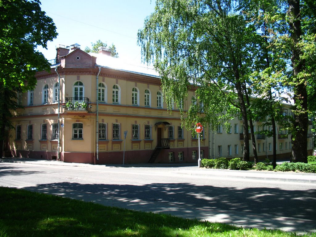 House at Duchaŭskaja ('Pravdy') street in Viciebsk by Andrej Kuźniečyk