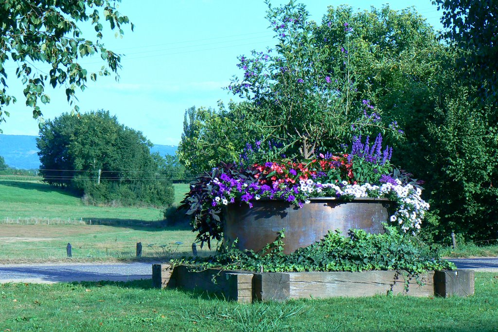 Chaudron de fromager fleuri by Alain TREBOZ