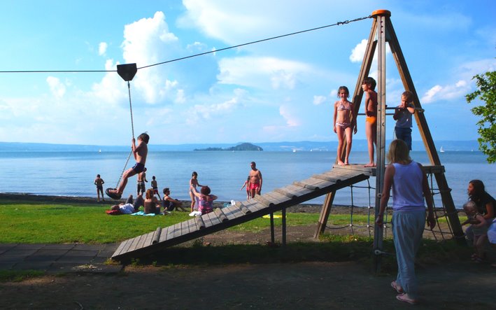 Italia : Lago di Bolsena by charles pascarel