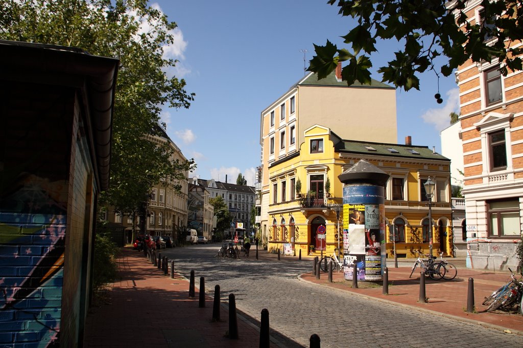 Hamburg Ottensen, Eulenstraße by Last Wave