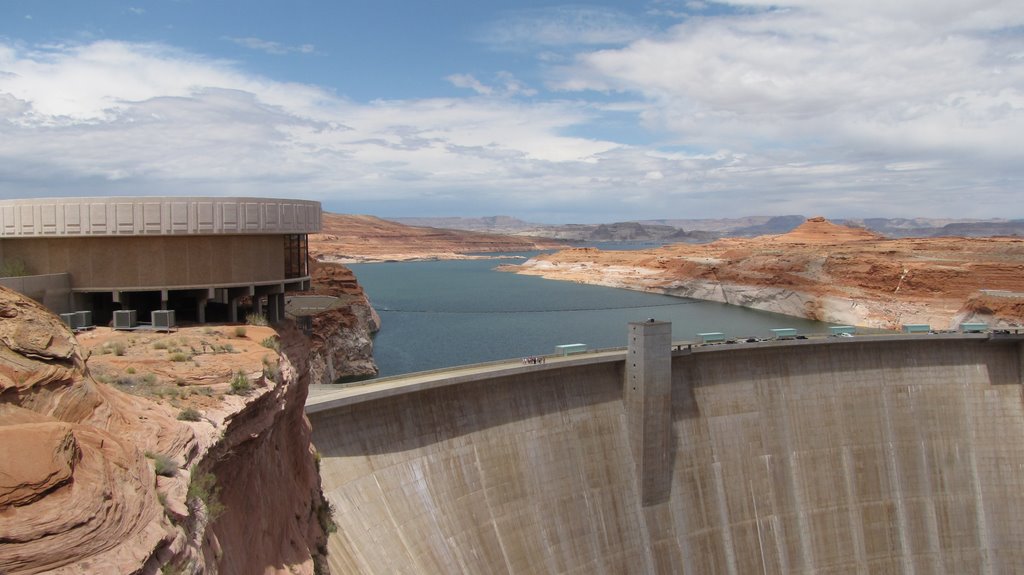 Glen Canyon, AZ by faibishim