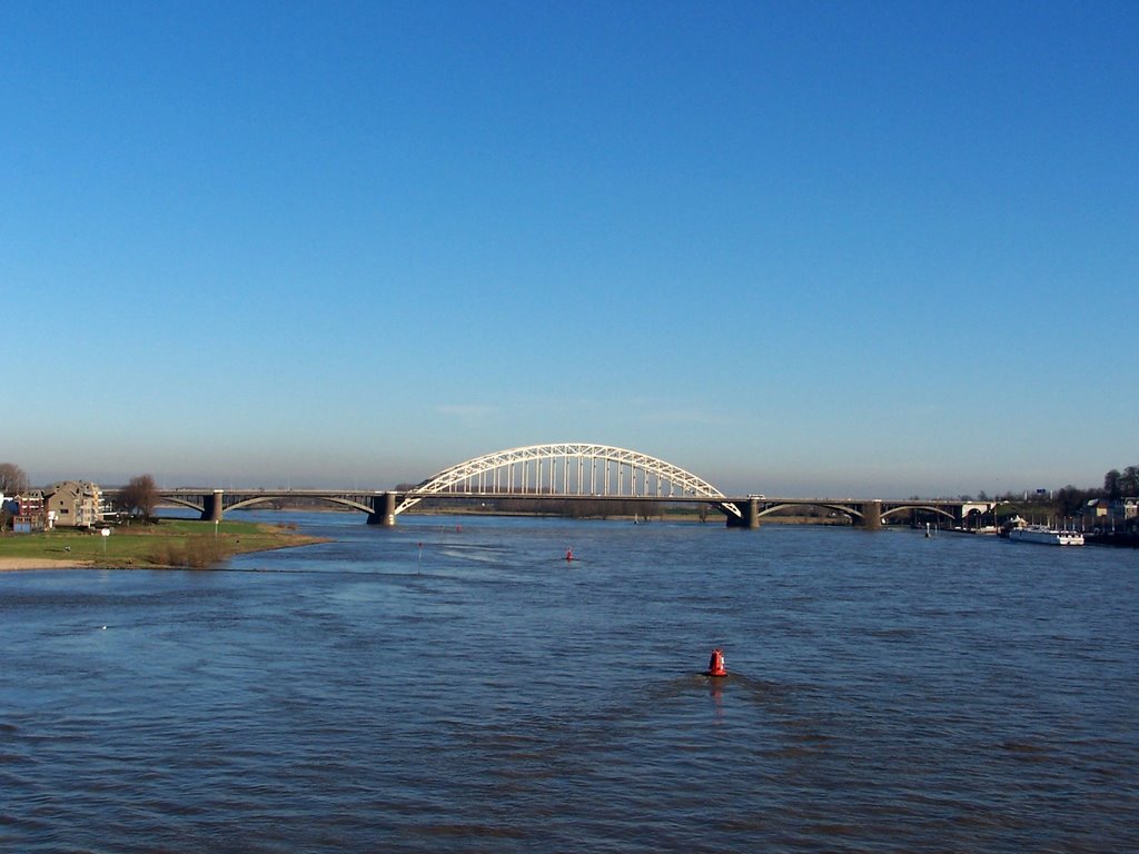 Waalbrug by M.Hermsen