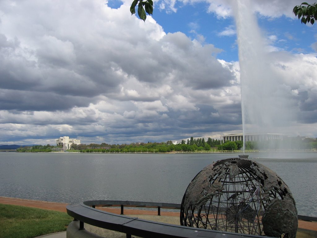 Captain Cook Fountain from the Cook Memorial Globe by Andrew Demma