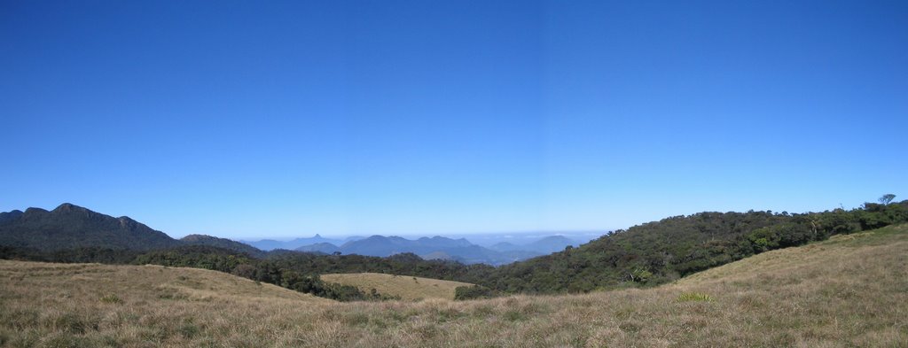 Horton Plains National Park by GaneshDoluweera