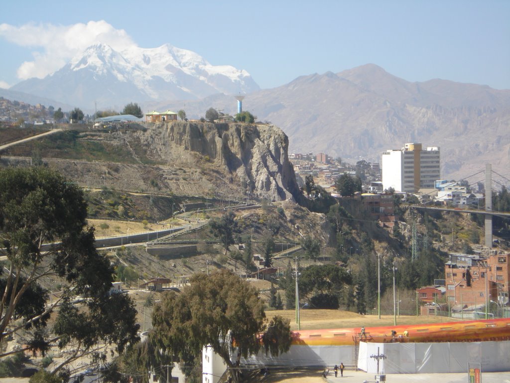 VISTA DEL MAJESTUOSO ILLIMANI by reneortuno