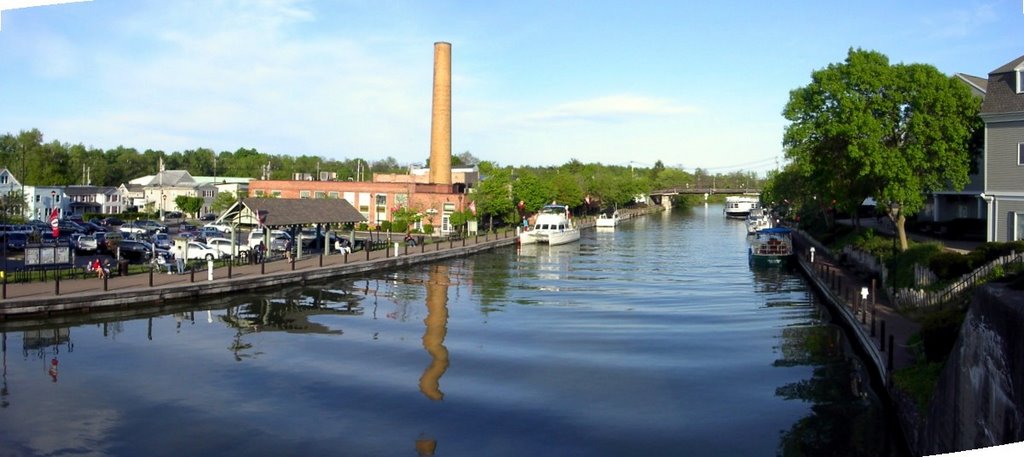 Fairport Landing Marina, Fairport, New York by aldoponce