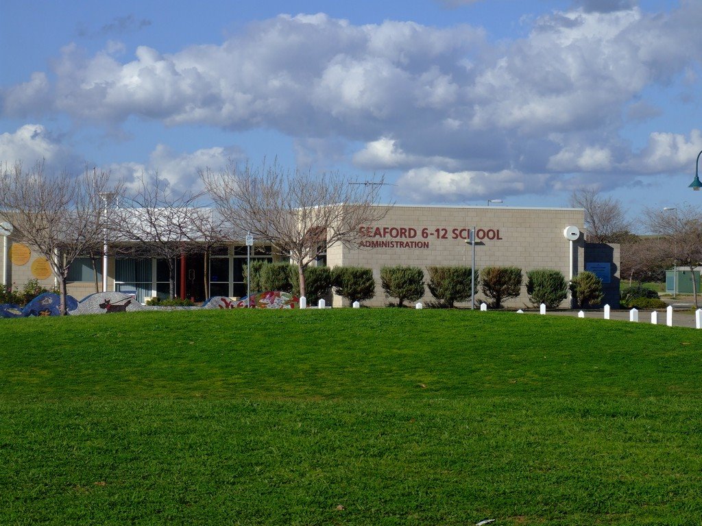 Seaford, South Australia... High School by Wolfram D