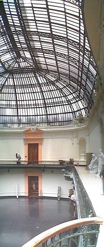 Interior Museo Bellas Artes by Tomas Grau