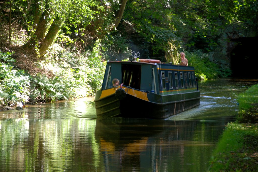 Shropshire Union Canal, Gnosall by SPJ58