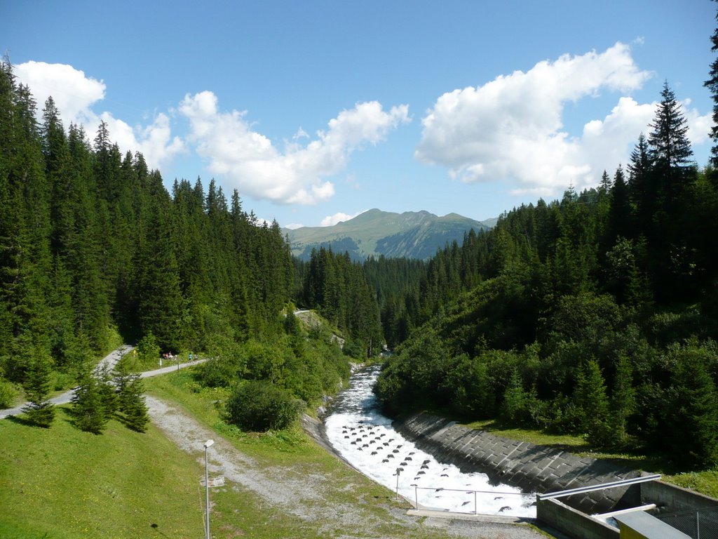 Stausee bei Arosa - Ablauf by Knut Hierschel