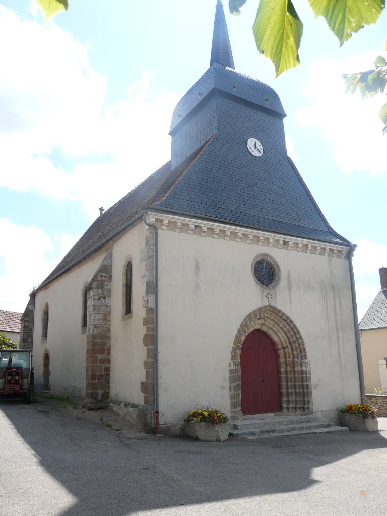 L'église de Vijon, Département Indre, France by David Jimmink