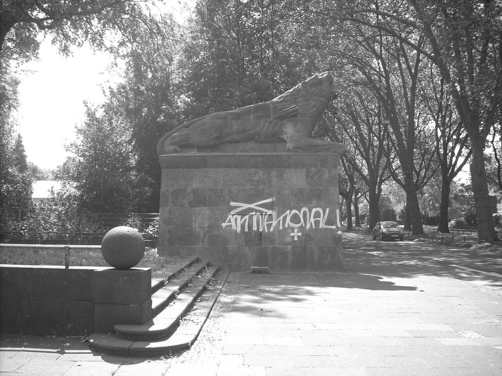 Bochum ( Löwendenkmal ) August 2009 by DortmundWestfalica