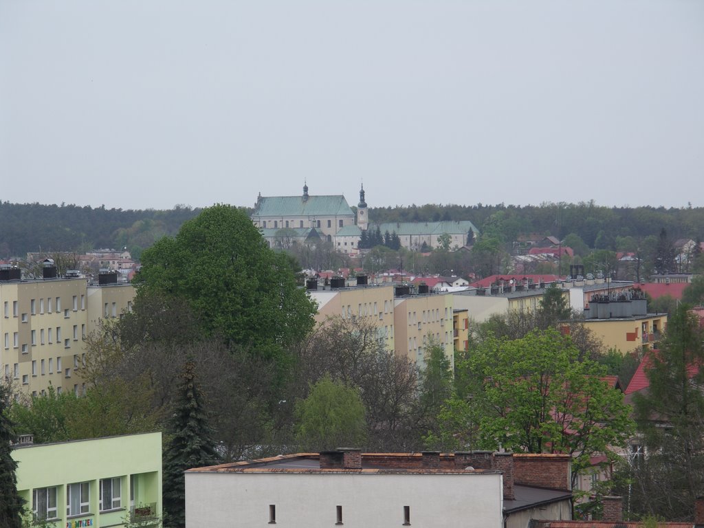 Panorama Leżajska z widokiem Bazyliki OO. Bernardynów z wieży Farnej (foto. A. Chmura) by Andrzej Chmura