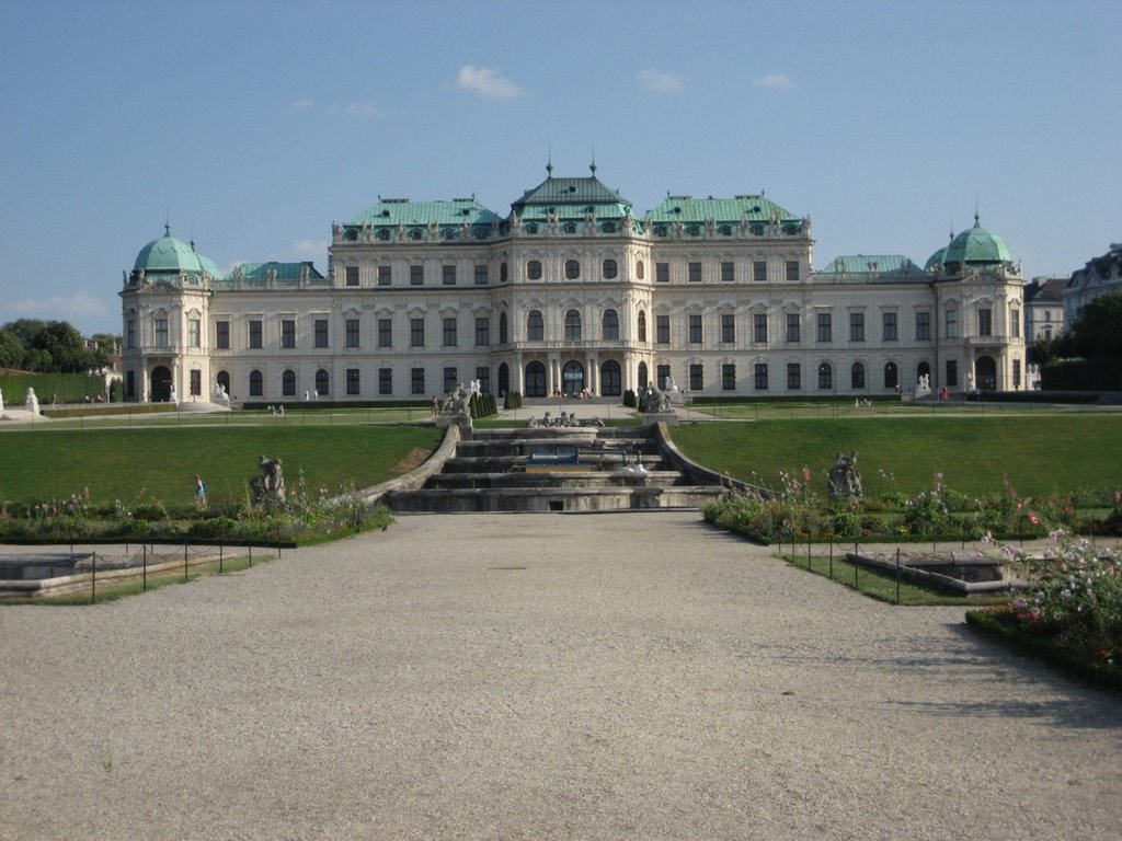 Belvedere Palace by Petroskala