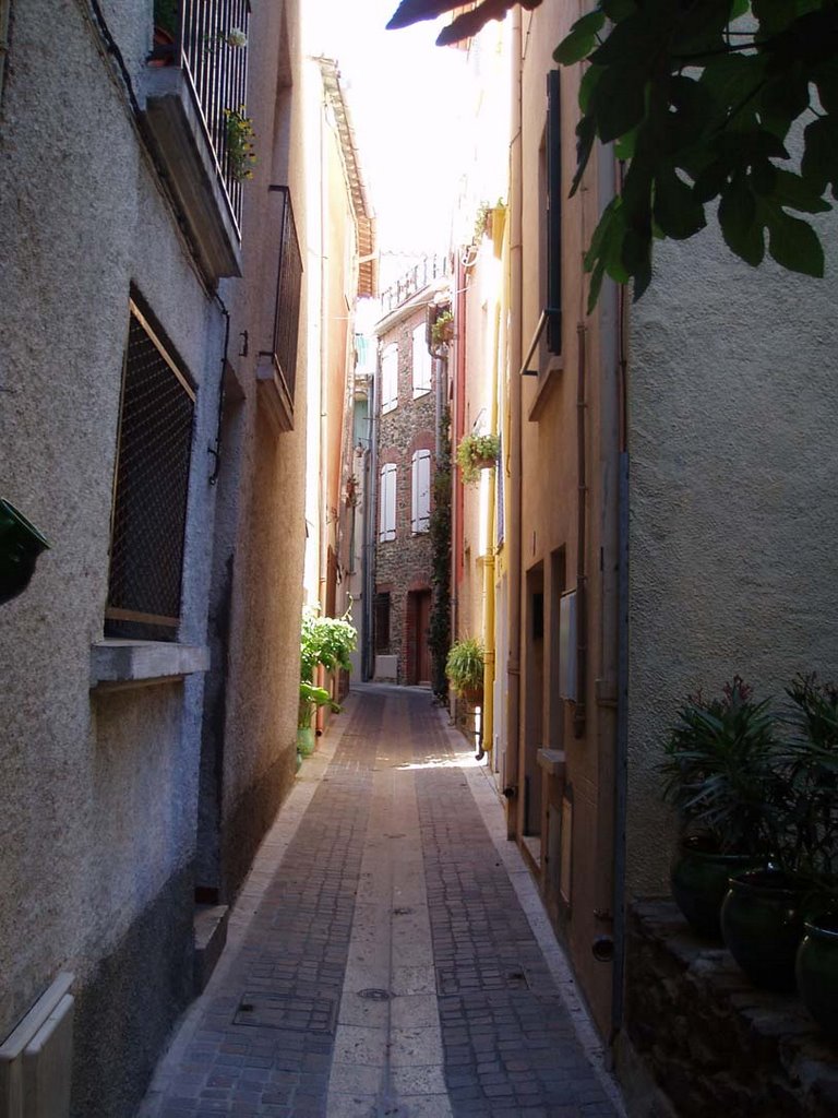 Ruelle de Collioure by Stéphane Clément