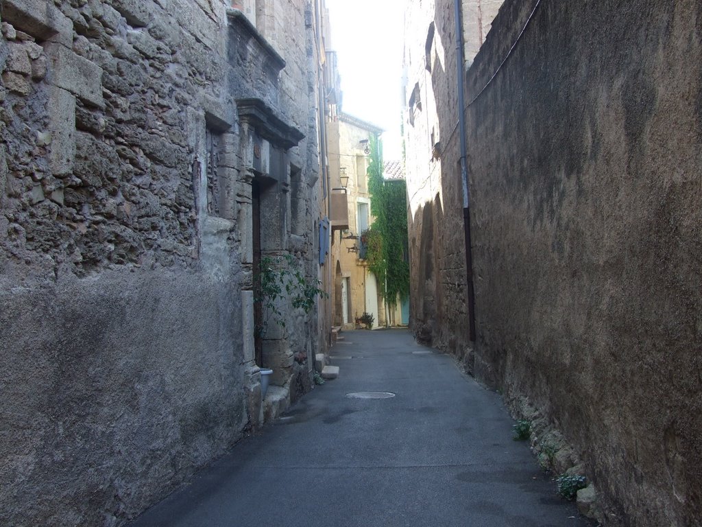 Ruelle étroite pézénas by medine du 76