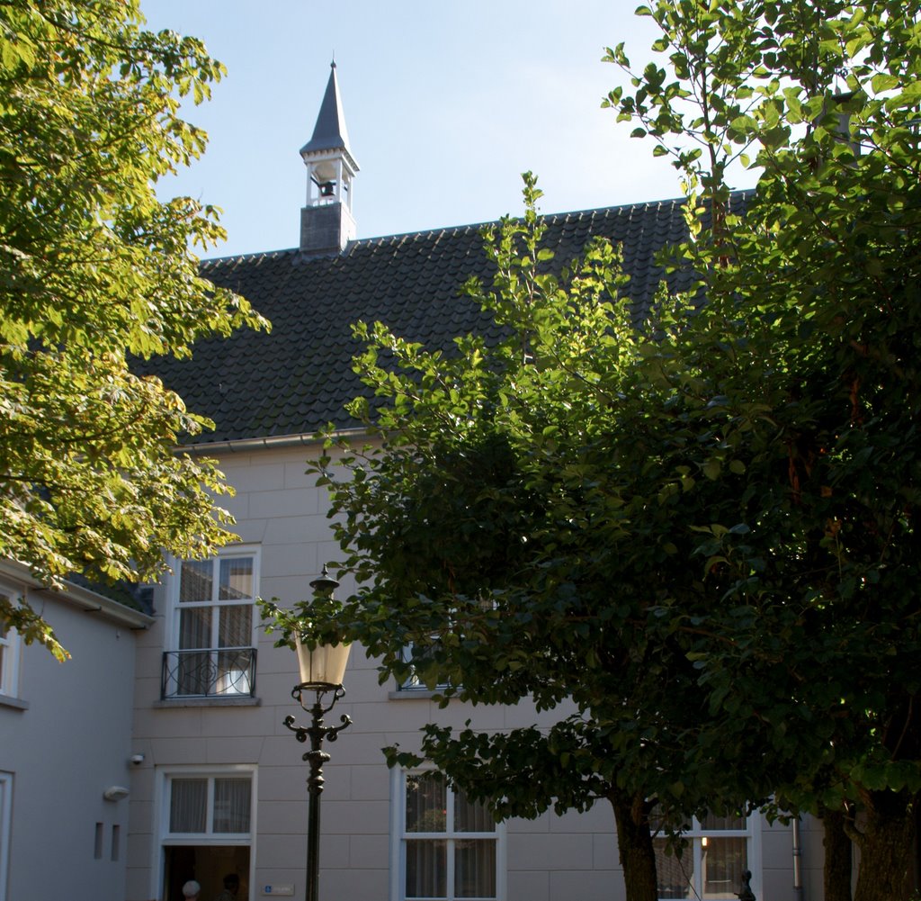 Raadhuis, achterzijde by j.elemans