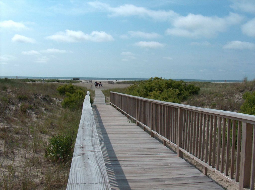 Gateway to the beach by ypoitras