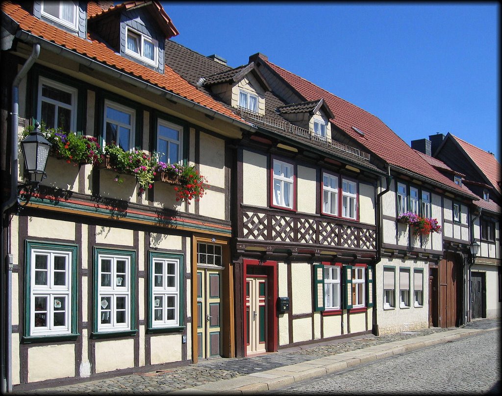 _HolzHaeuschenSchmuck_ - Wernigerode - 240809 by karovien