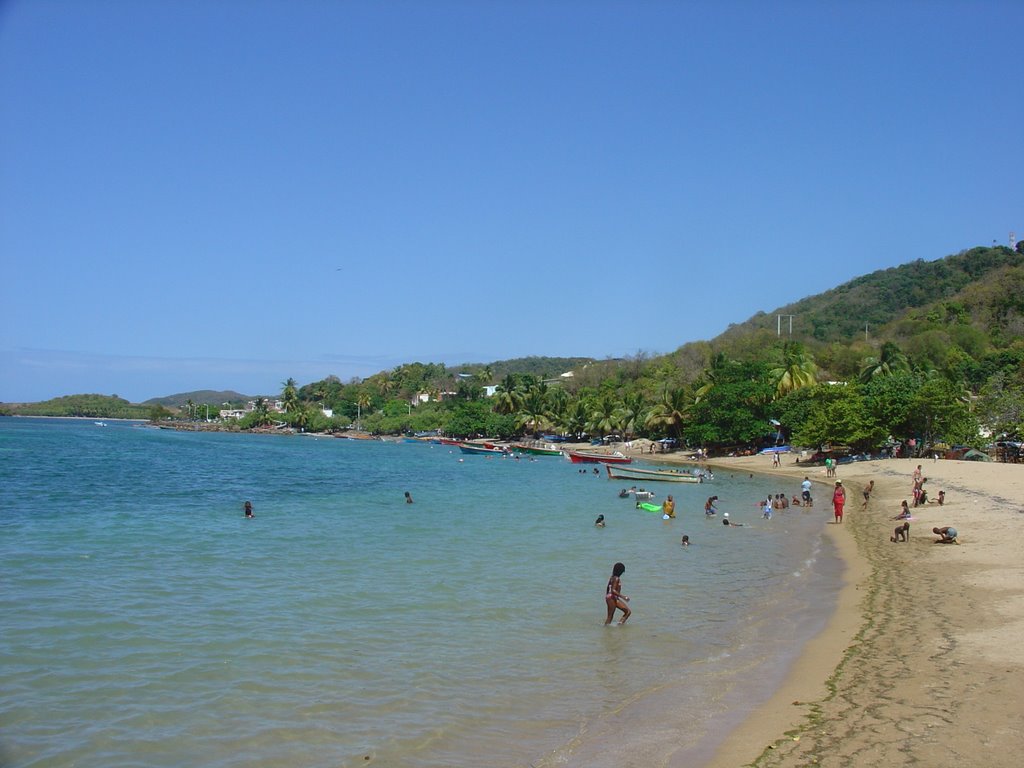 Plage de Tartane by J-Louis.D.