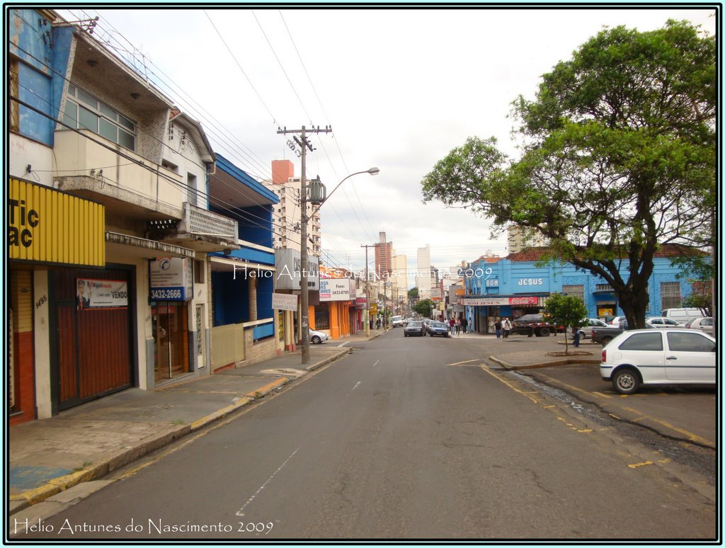 Rua Moraes Barros-Cidade Alta-Piracicaba-São Paulo-Brazil by helio antunes