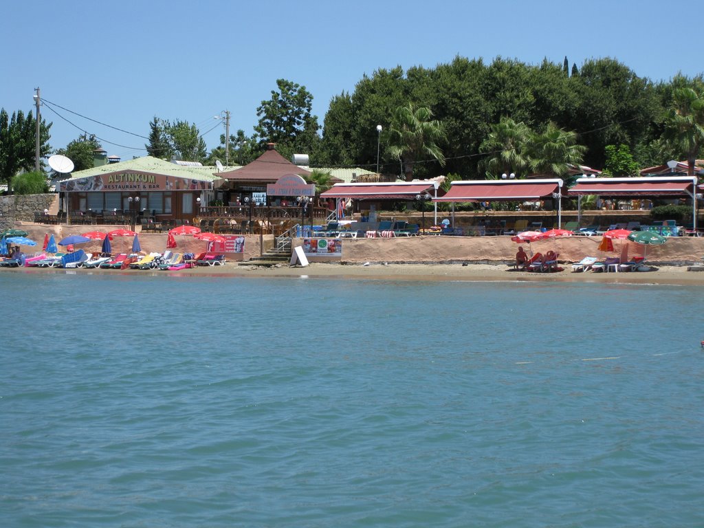 Altinkum Hotel, Side by henk schoonderbeek