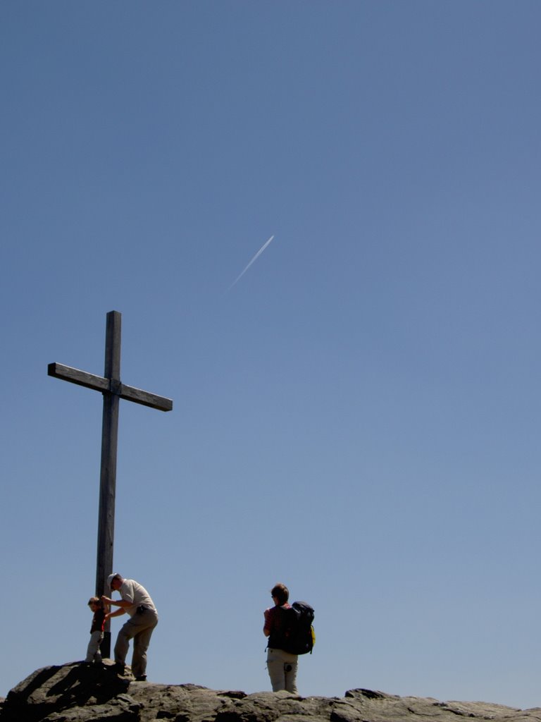 Gipfelkreuz am Großen Arber by Manfred Röhrl